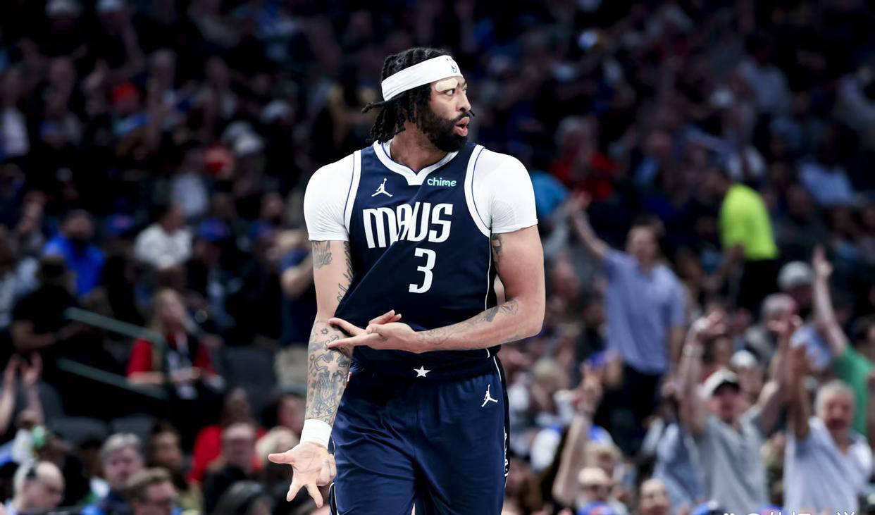 欧洲球员在热尔布表现抢眼，全场观众为之喝彩的简单介绍