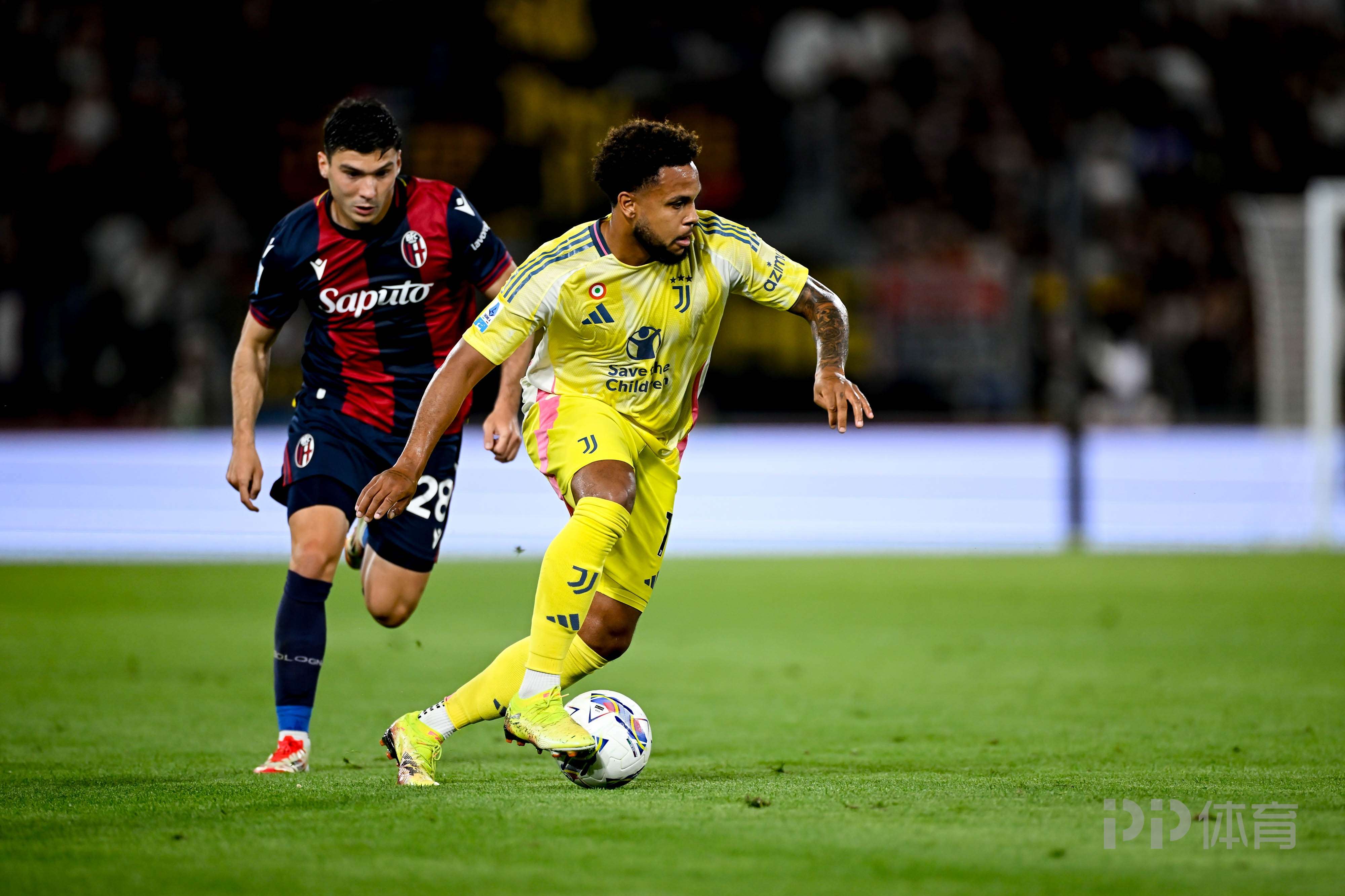 包含博洛尼亚客场惨遭压制，状态下滑的词条