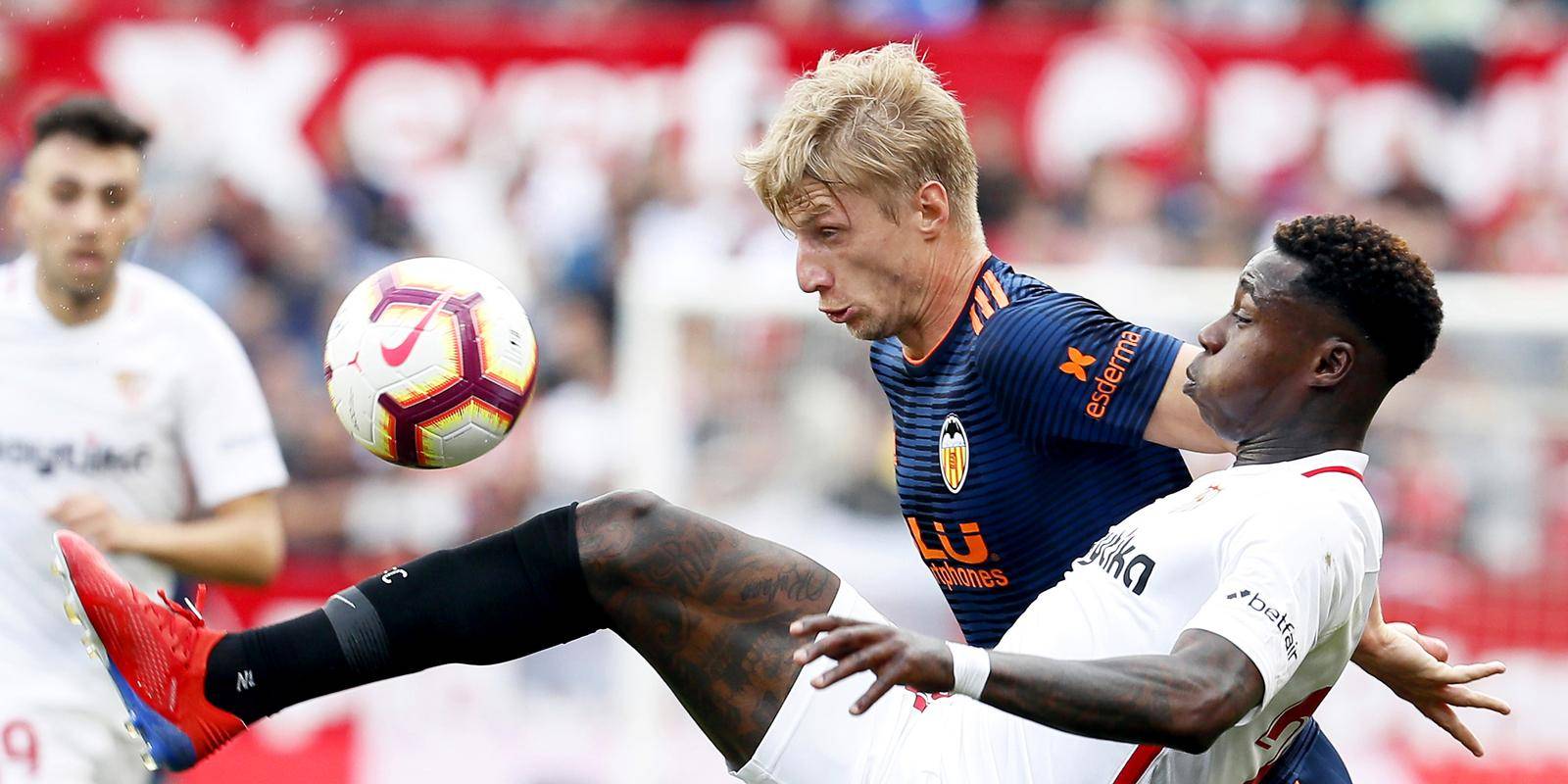 瓦伦西亚阵容调整，迎战强敌的信心不减