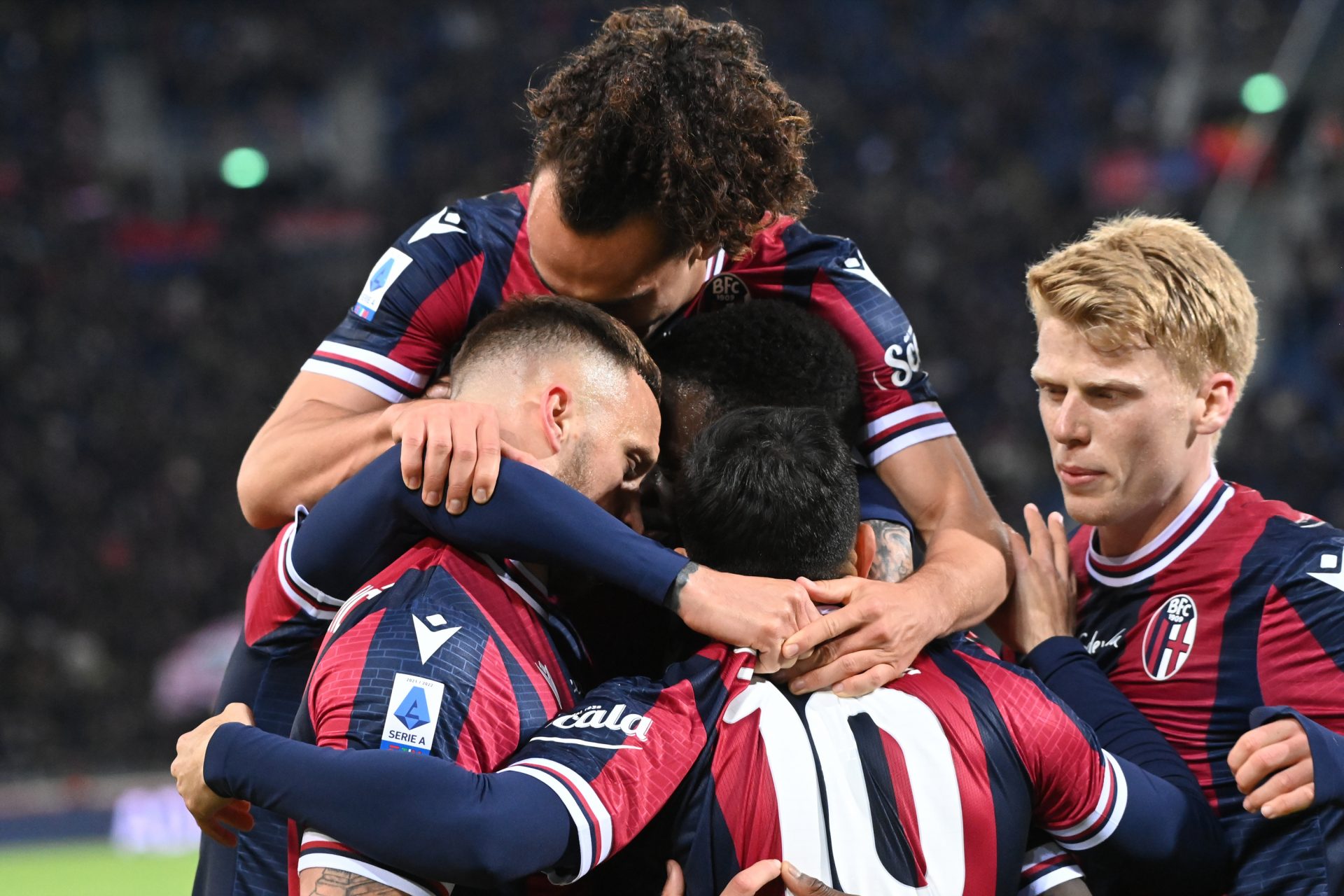 关于博洛尼亚主场击败对手，取得胜利的信息