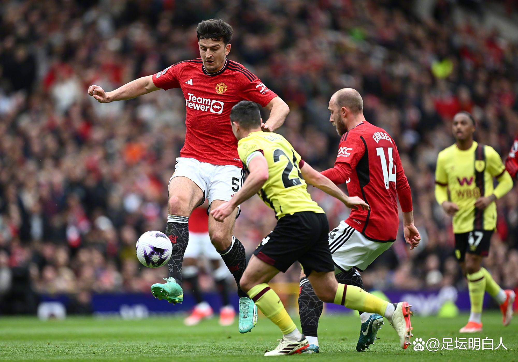 曼联客场战平谢菲联，客队防守稳固表现