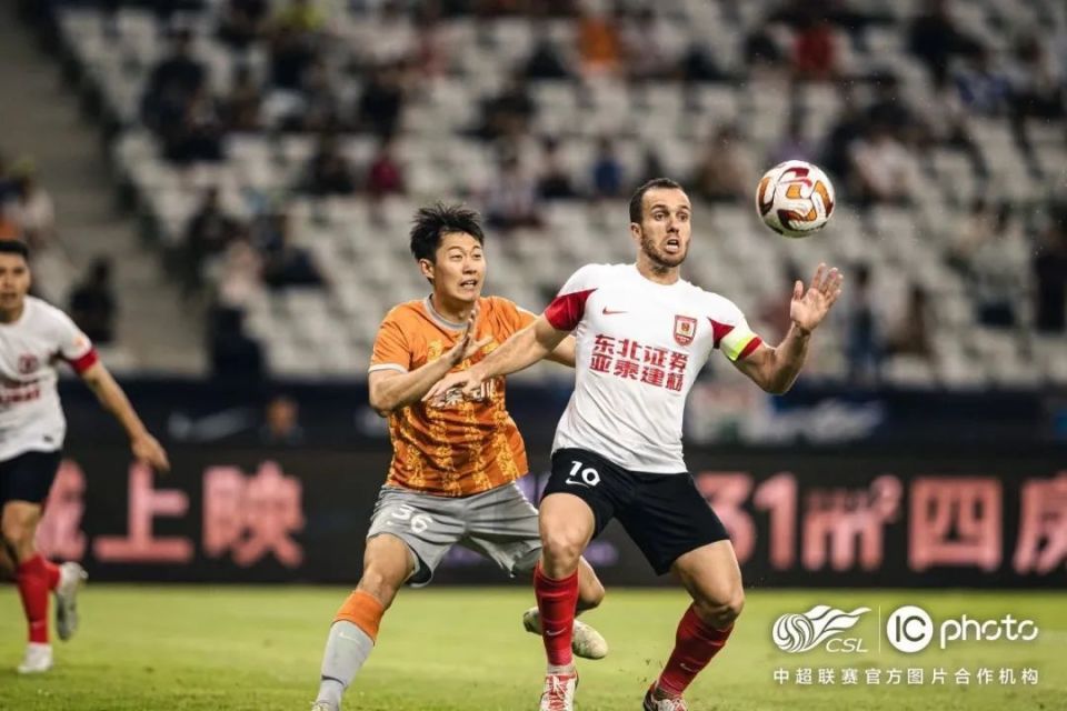 比赛对阵张力强，球队战术精妙