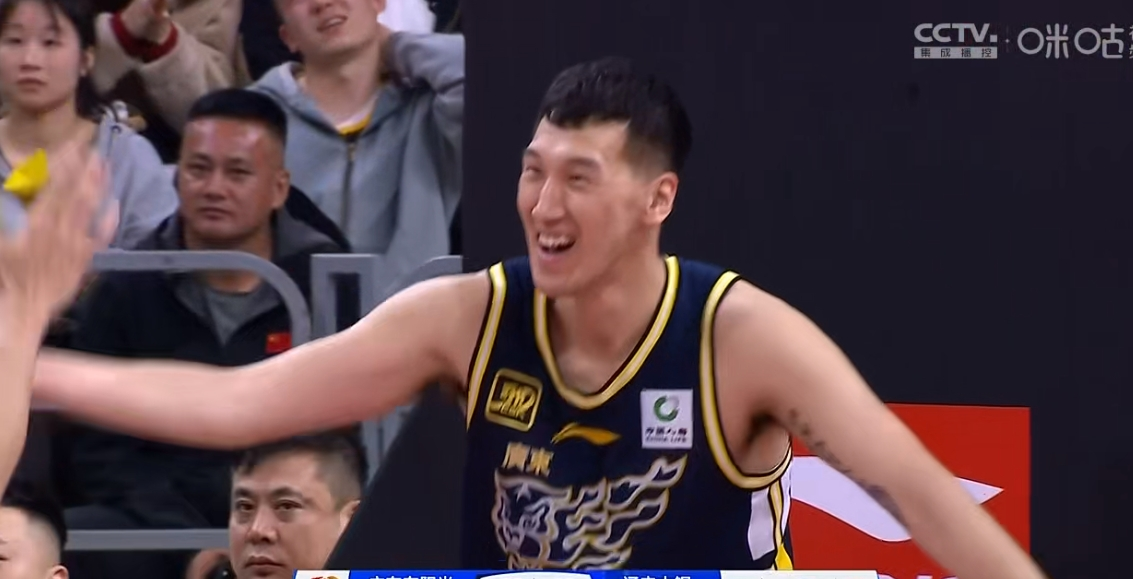 广东队主场精彩逆转山东队，取得胜利