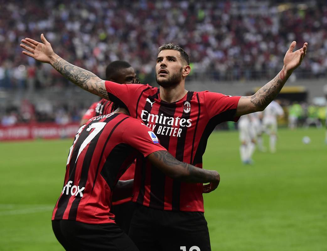 意甲豪门双雄再度激战谁能笑到最后