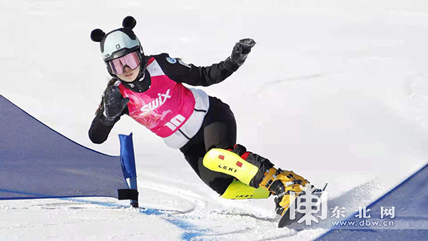 摩洛哥滑雪选手冠军在望，斩获银牌