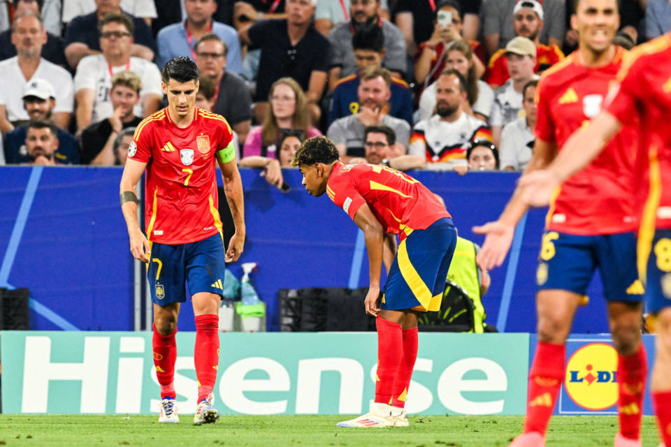 西班牙大胜，晋级欧洲锦标赛第二轮