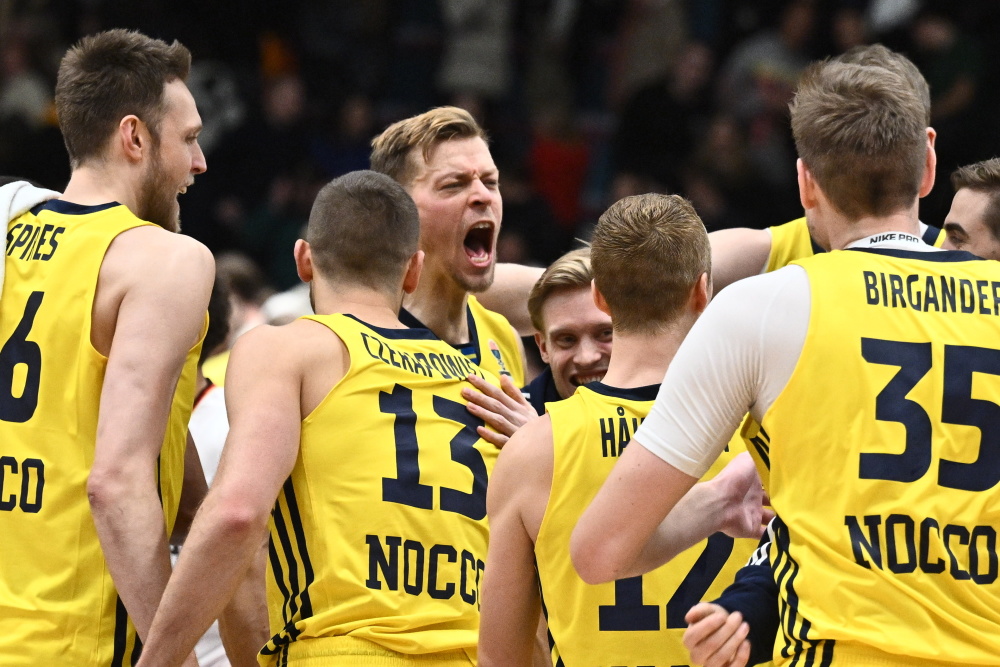 瑞典篮球锦标赛揭幕，顶尖球队备战决赛阶段