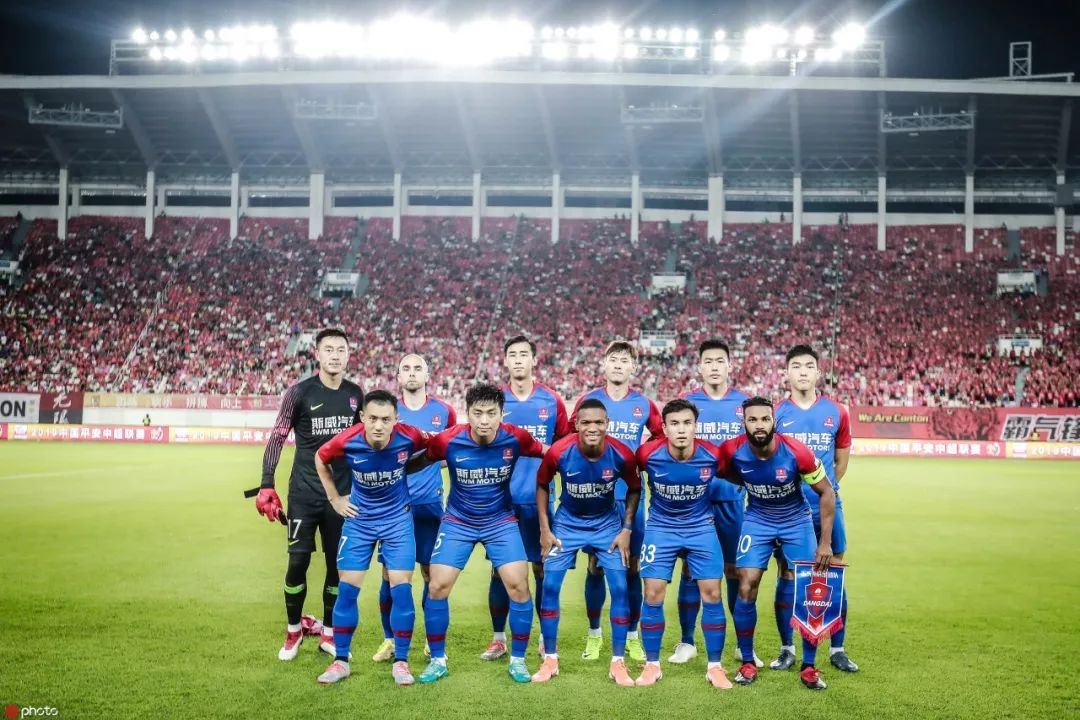 重庆斯威客场战平天津泰达，双方互交白卷的简单介绍