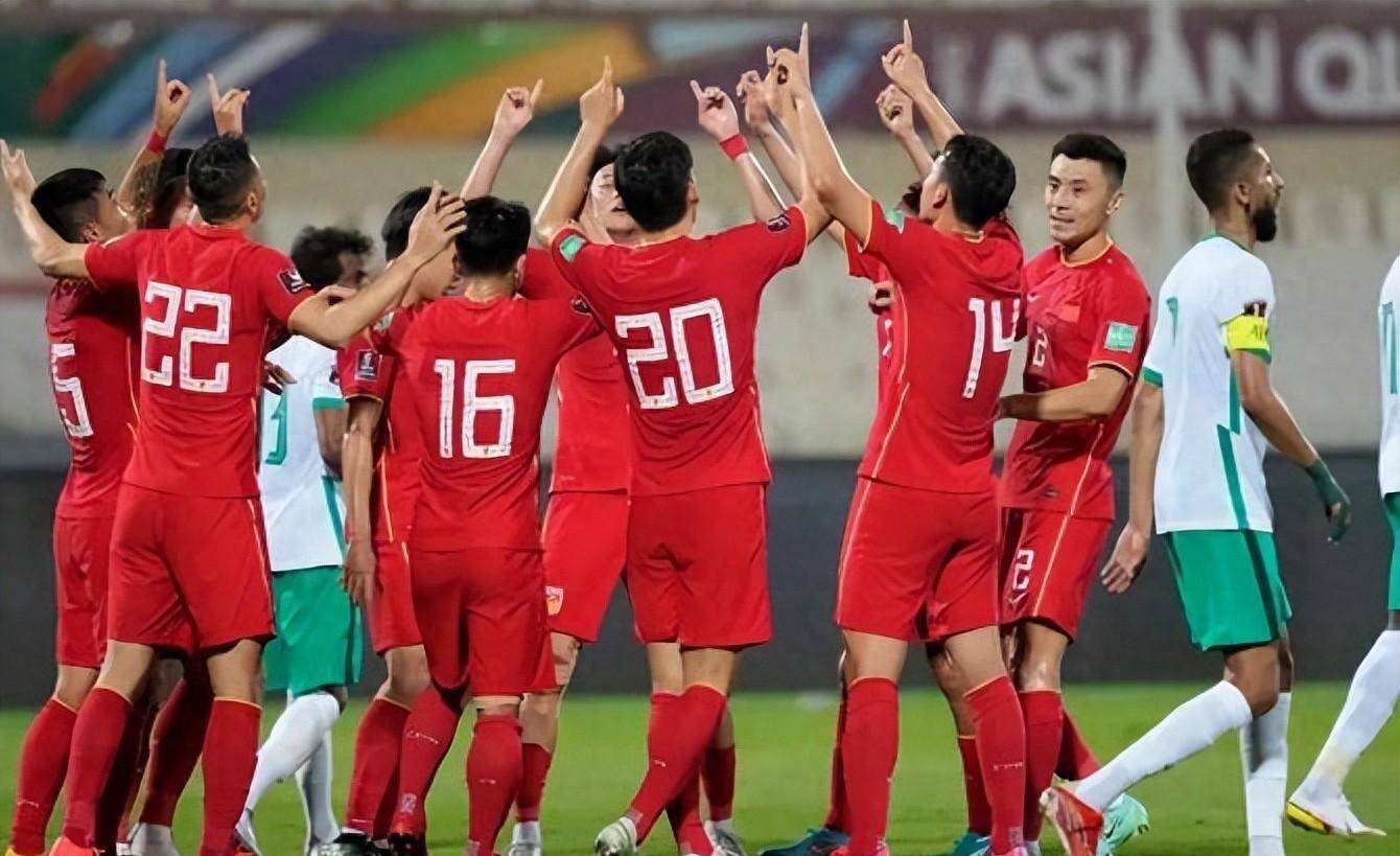 关于斯特拉斯堡主场战平，暂时难分胜负的信息