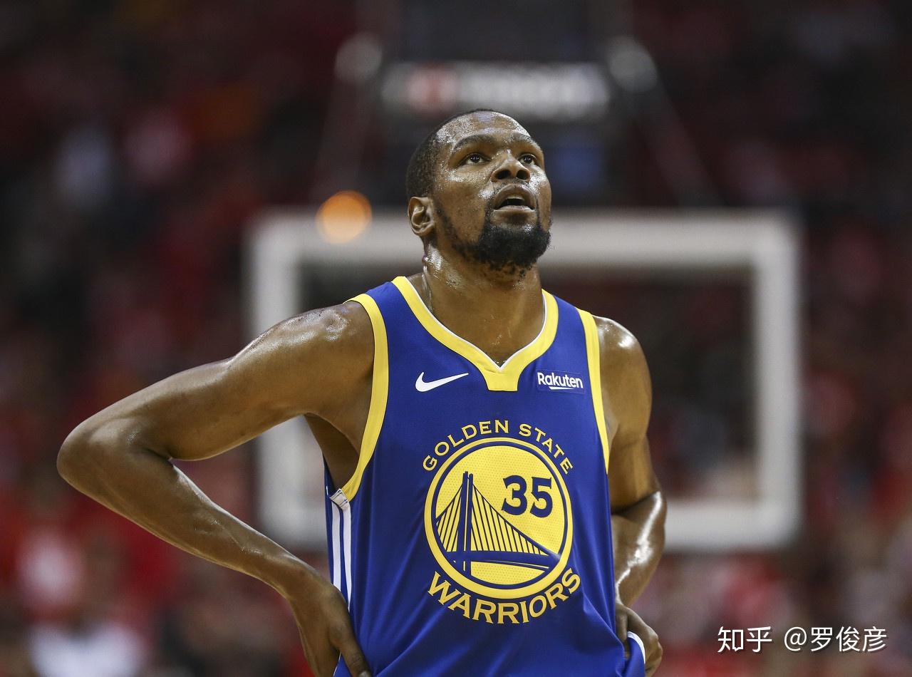 青年军对决：猛龙力克国王锁定晋级