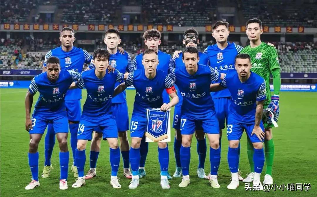 包含上海申花队员力争冠军，备战下一轮比赛的词条