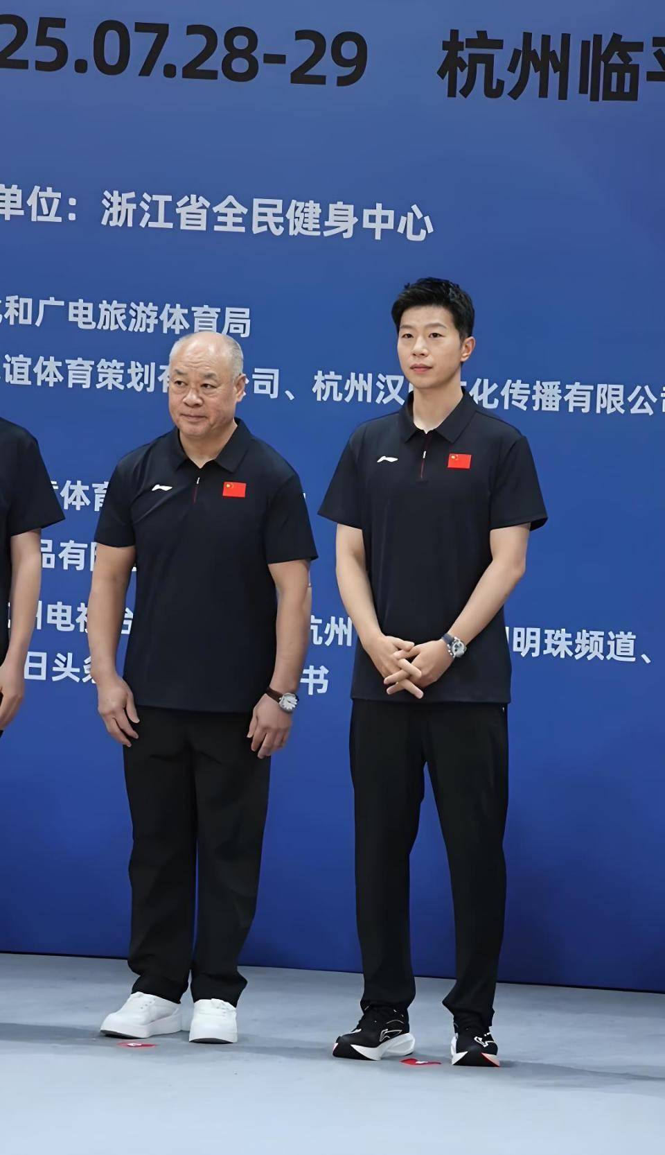 台前幕后，体育英雄展现风采