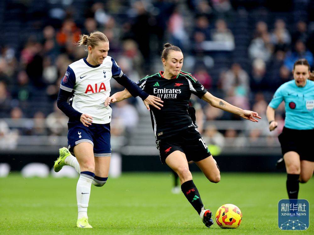 热刺主场取胜继续紧追,英格兰足球联赛前景一片光明 热刺主场取胜继续紧追,英格兰足球联赛前景一片光明