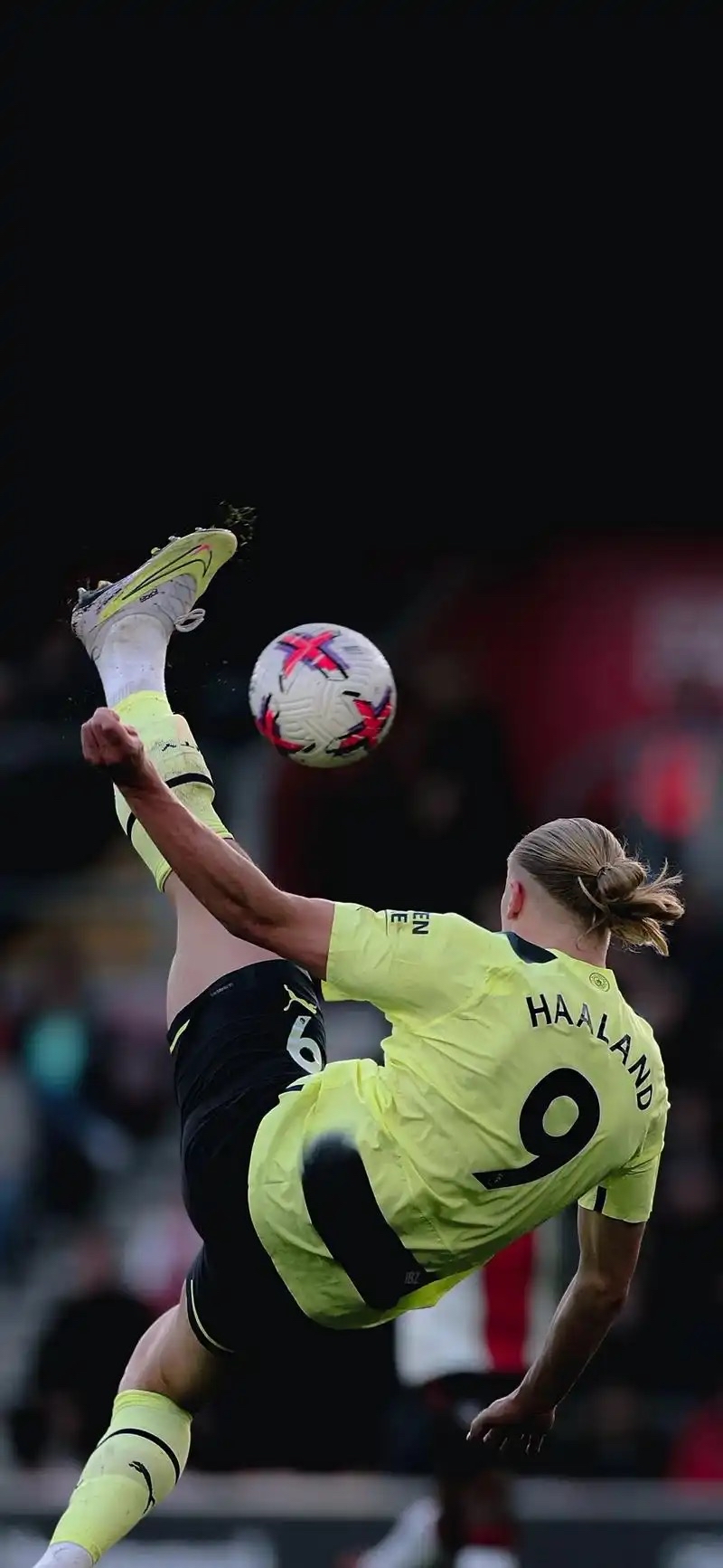 关于马德里竞技力克巴西，哈兰德惊艳世界的信息